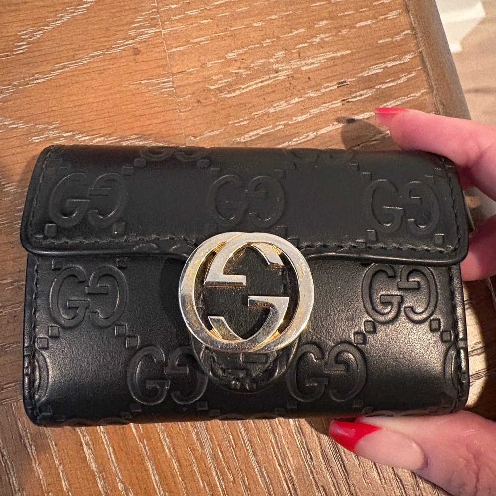 Gucci Black Leather Key Holder with GG Monogram